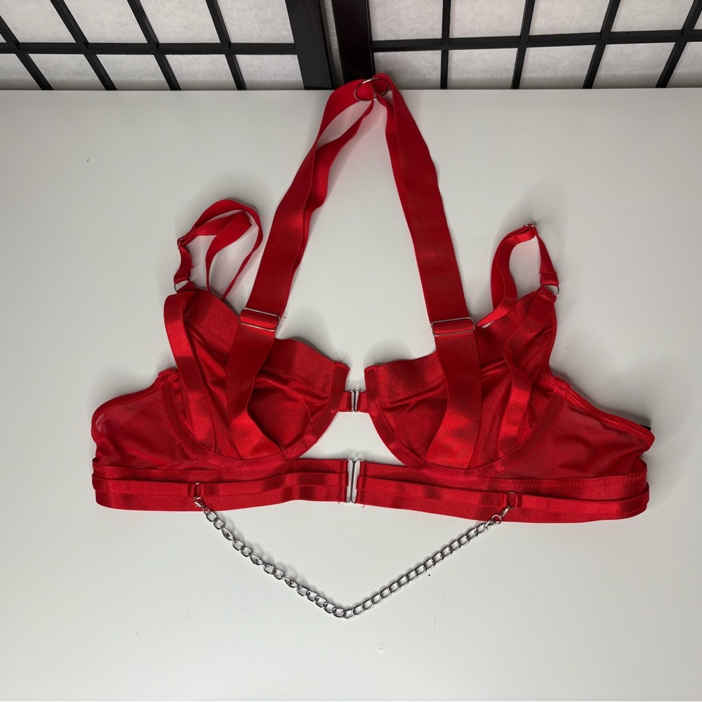 ROMWE Vibrant Red Bra with Chain Detail
